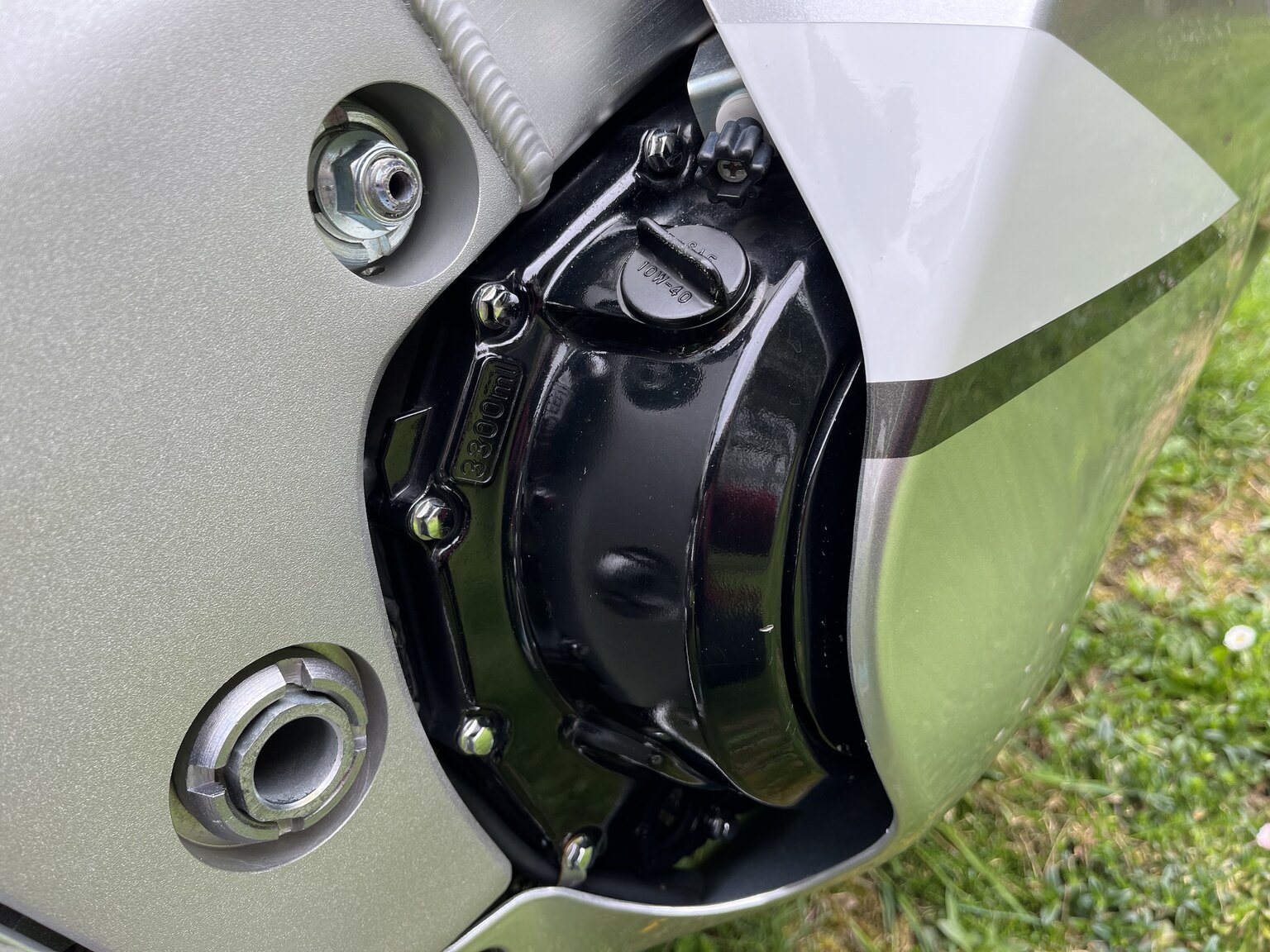 Exteriörbild på 1999 Suzuki GSX1300R Hayabusa