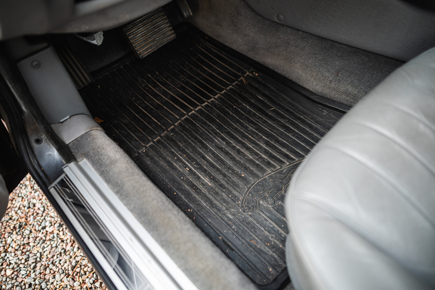 Interior image of 1988 Jaguar XJ Sovereign