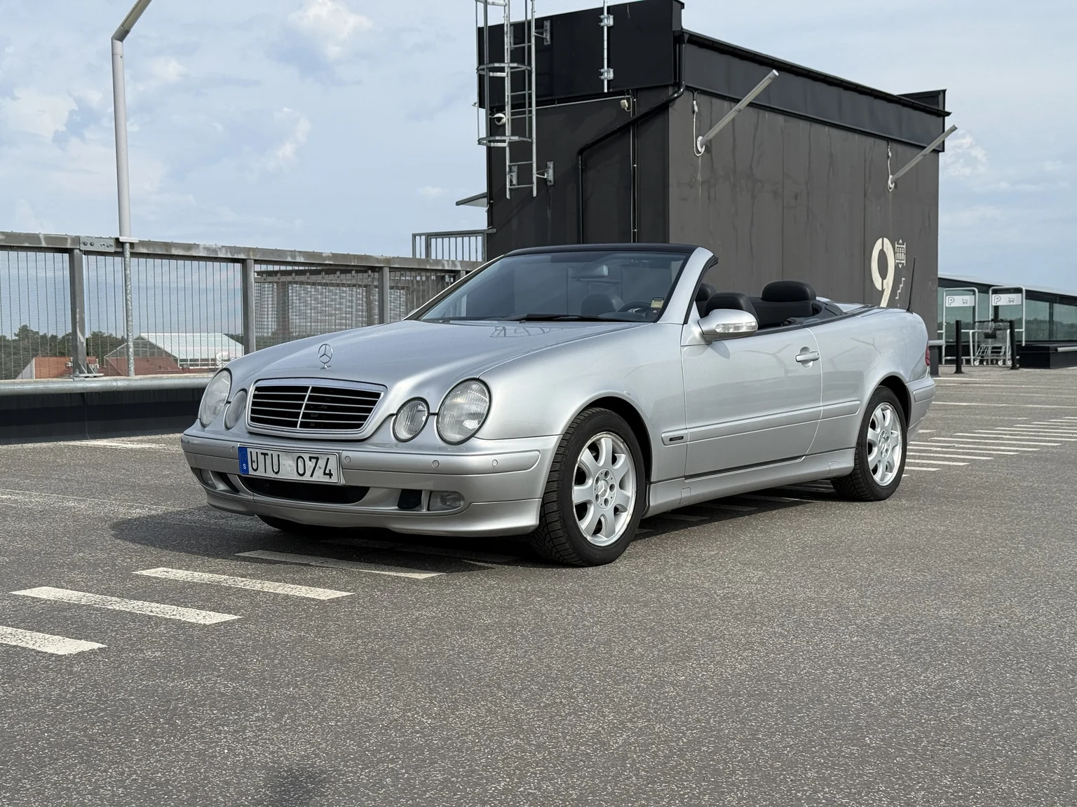 Aussenfoto 2001 MERCEDES-BENZ CLK 230 Kompressor Cabriolet (1)