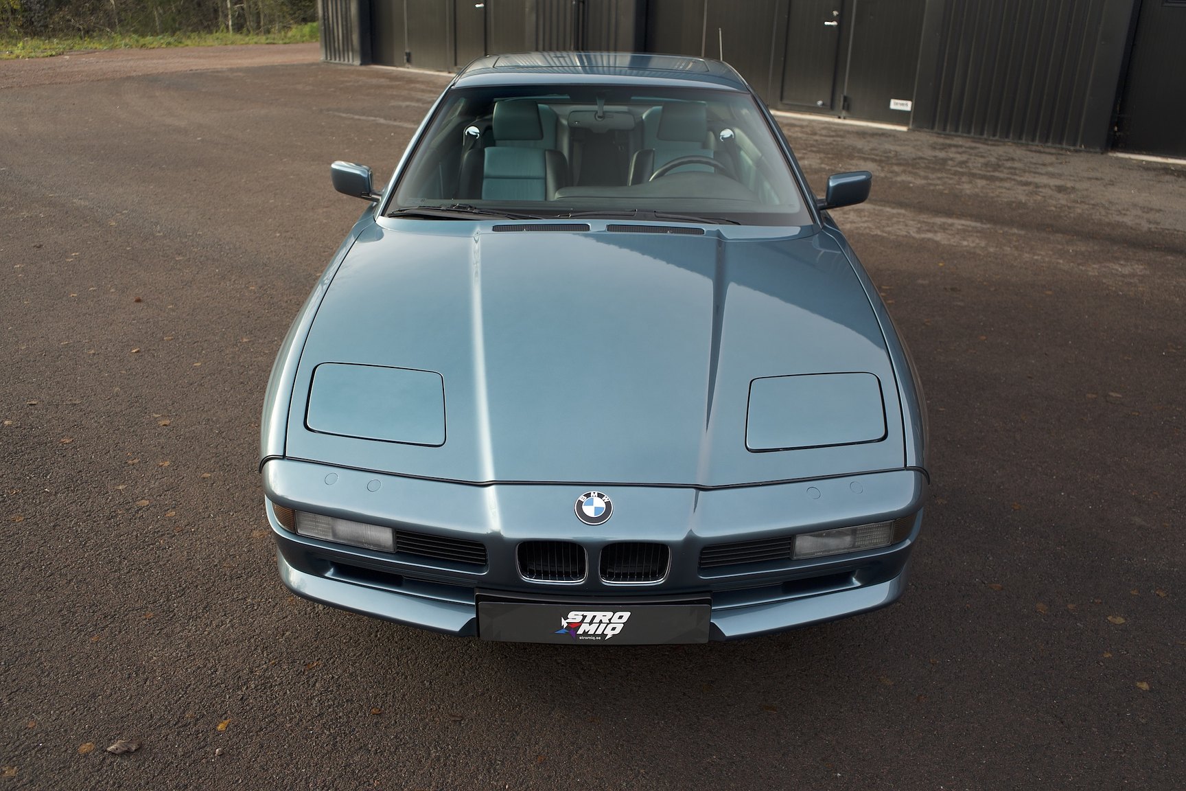 Exteriörbild på 1992 BMW 850i 6-speed manual - NO RESERVE