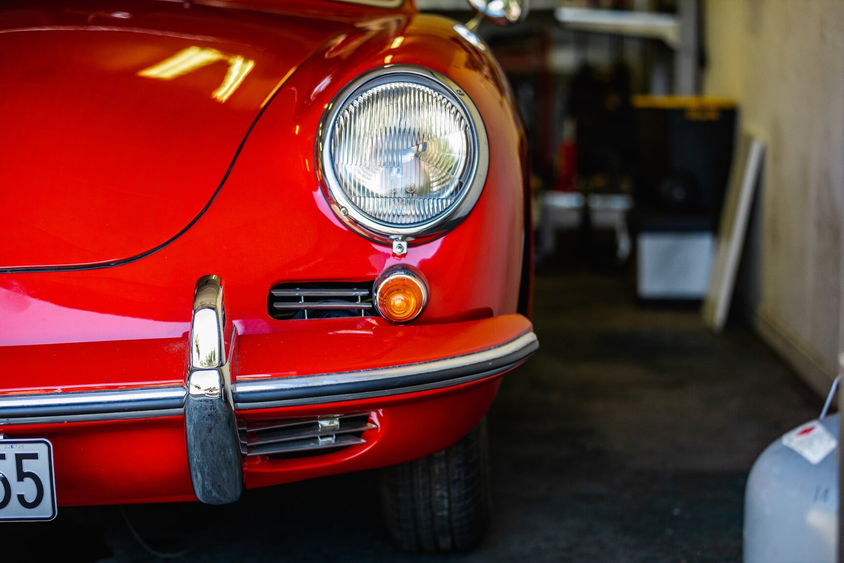 Exteriörbild på 1962 Porsche 356 BT6 "Notchback"