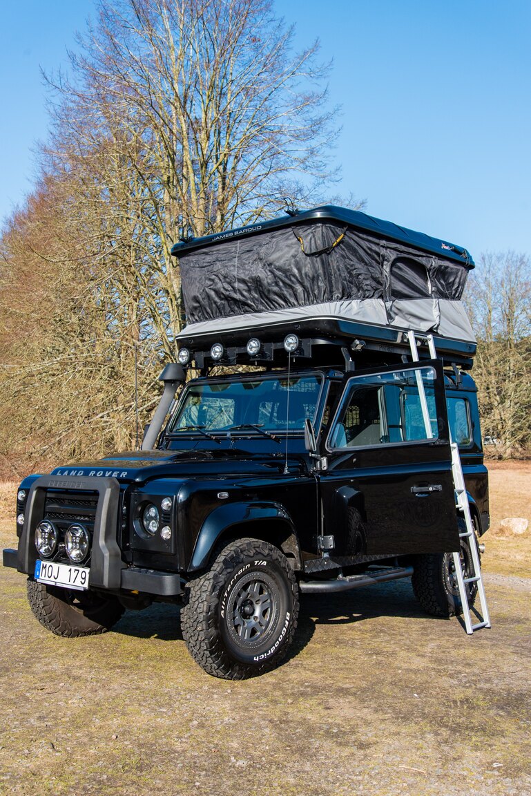 Exteriörbild på 2009 Land Rover Defender 90 2.4 TD4 4x4