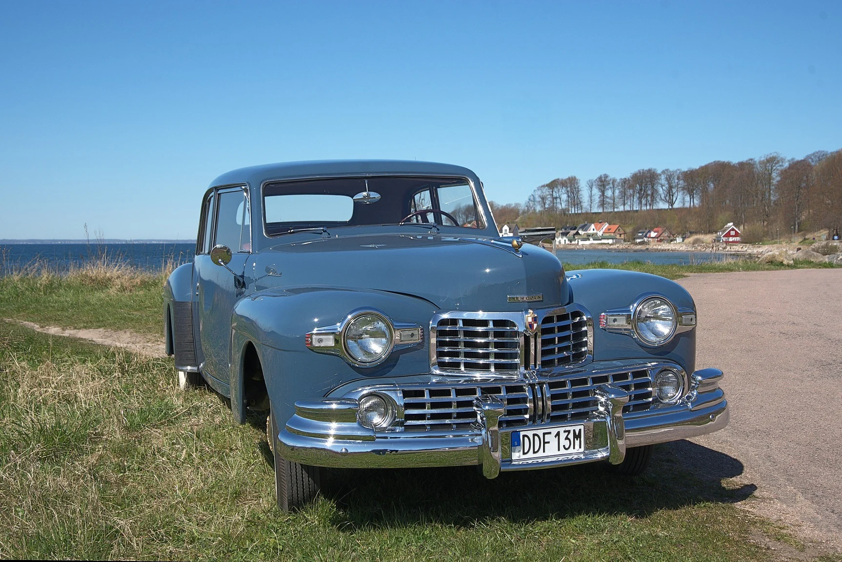 Exterior image of 1947 Lincoln Continental CoupÉ / 1946 (49)