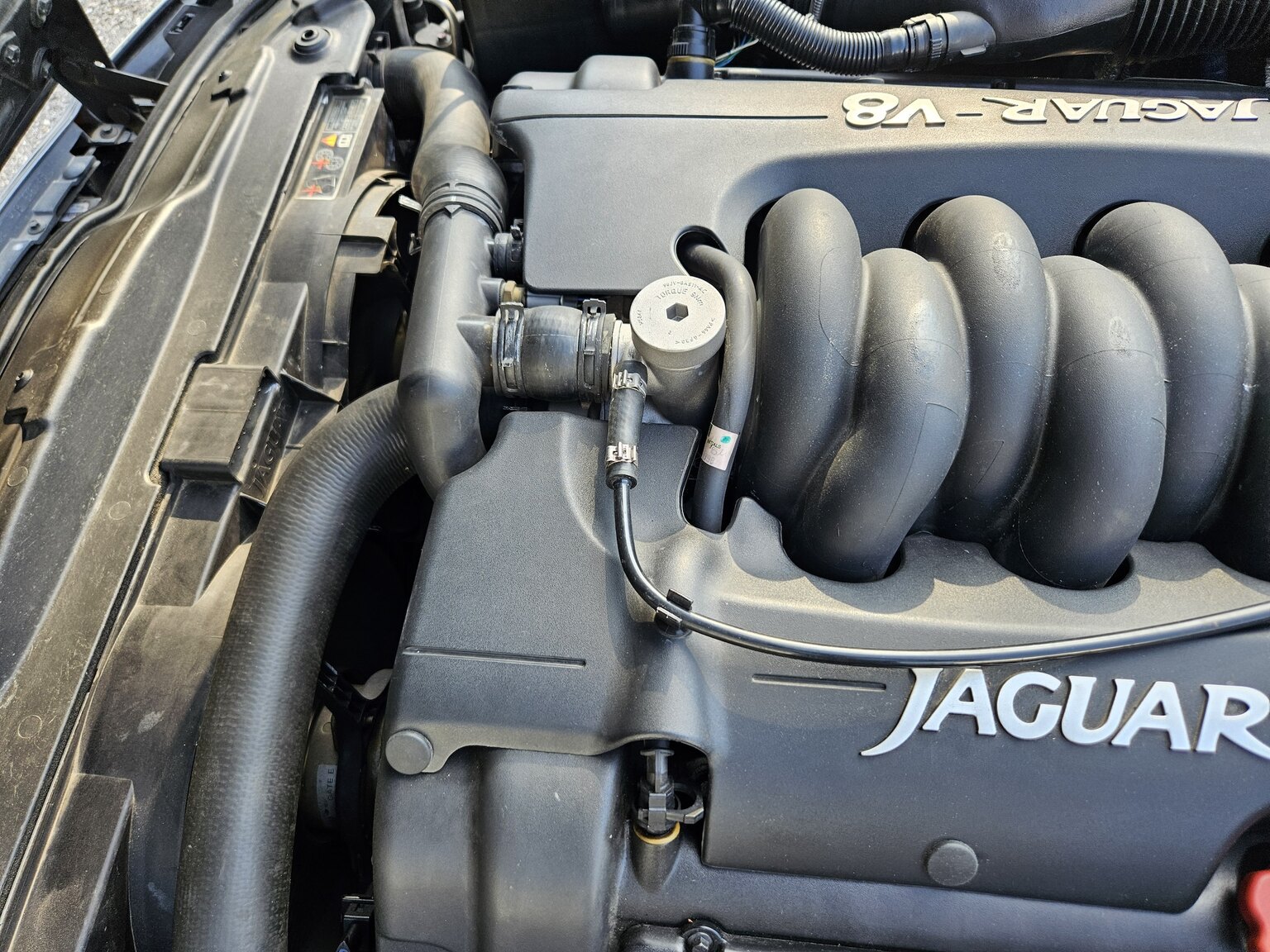 1998 Jaguar XK8 Cabriolet, Mekanik