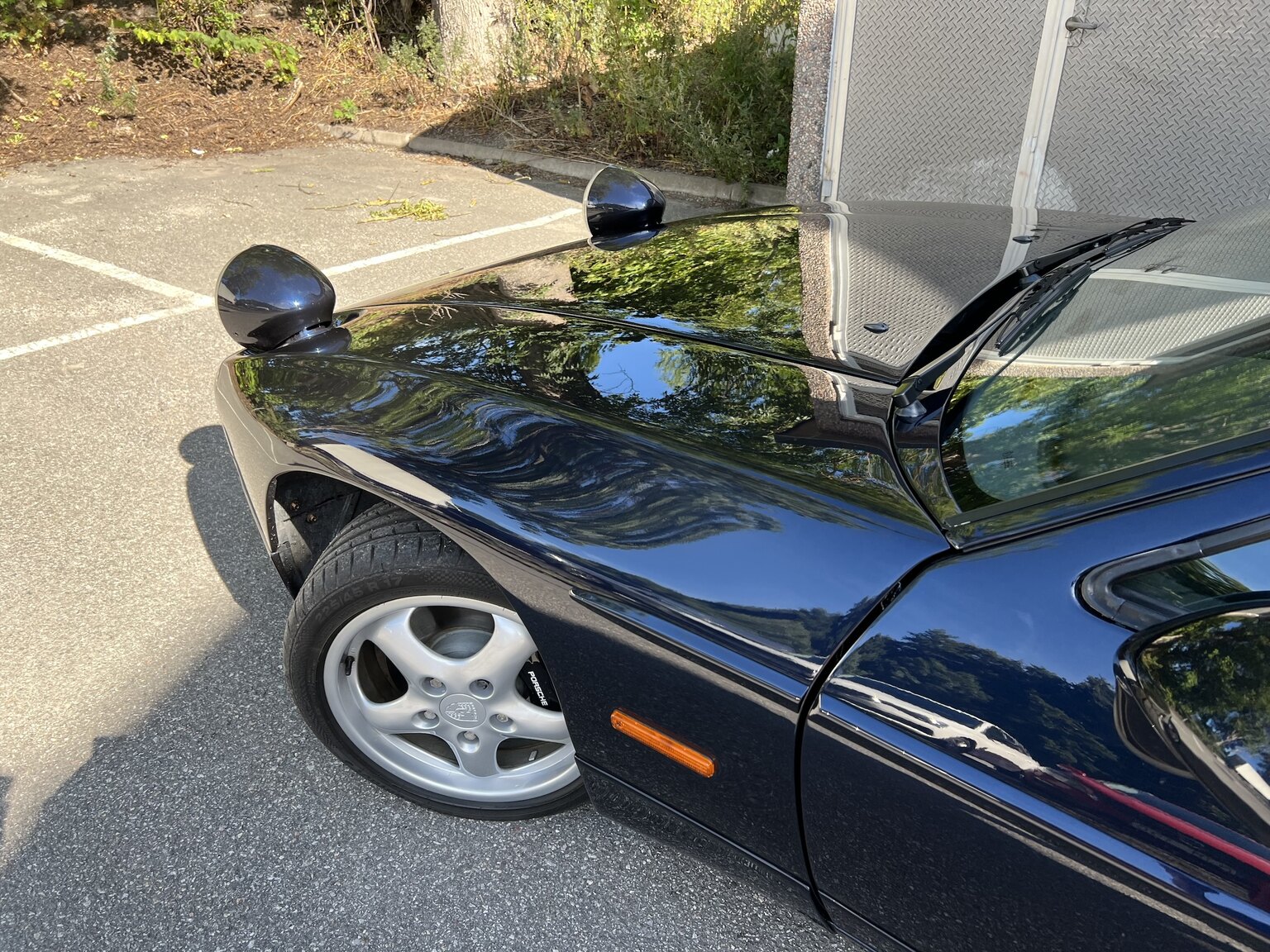 Exterior image of 1993 Porsche 928 GTS