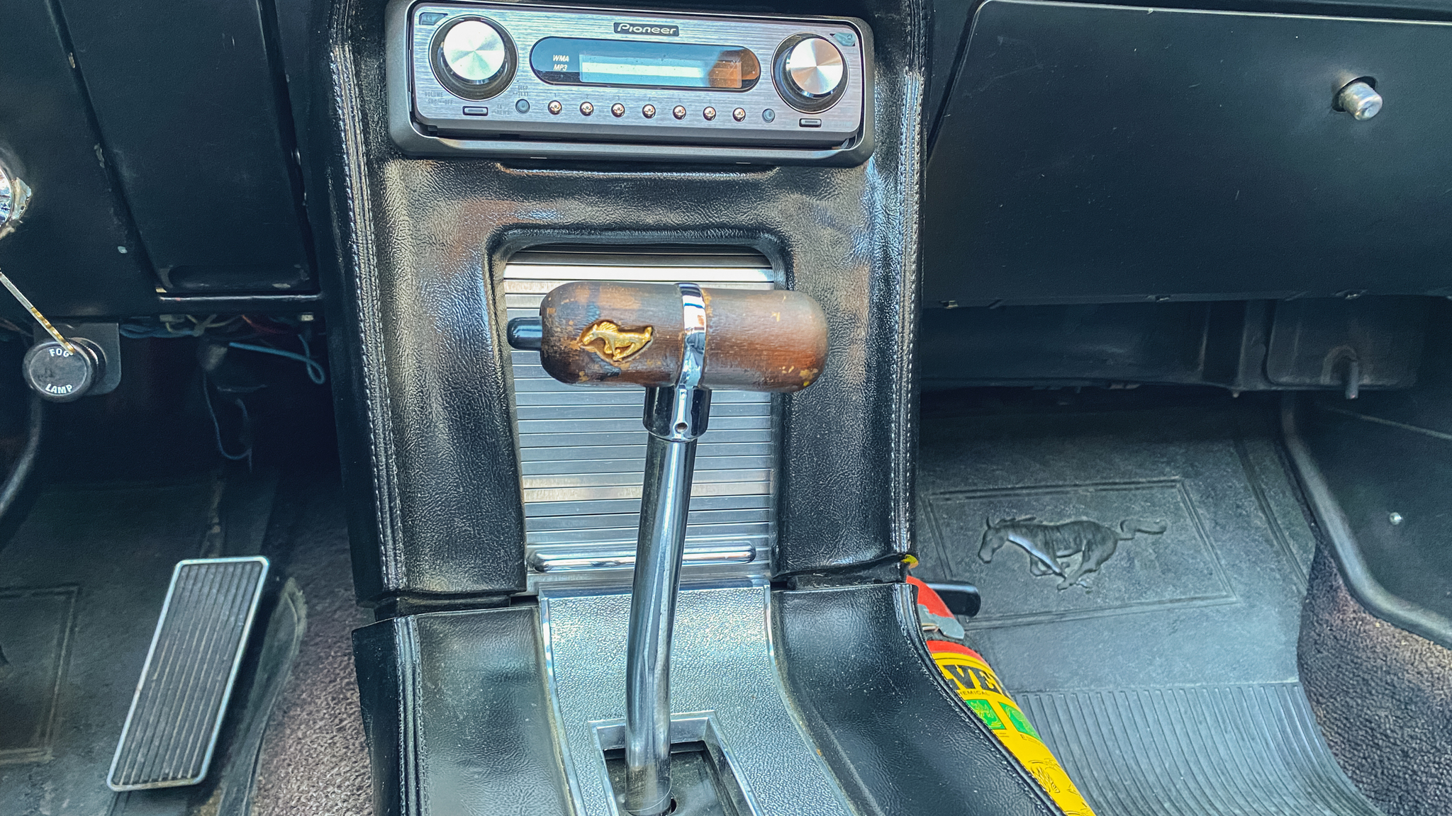 Interior image of 1968 Ford Mustang 302ci Cabriolet (48)