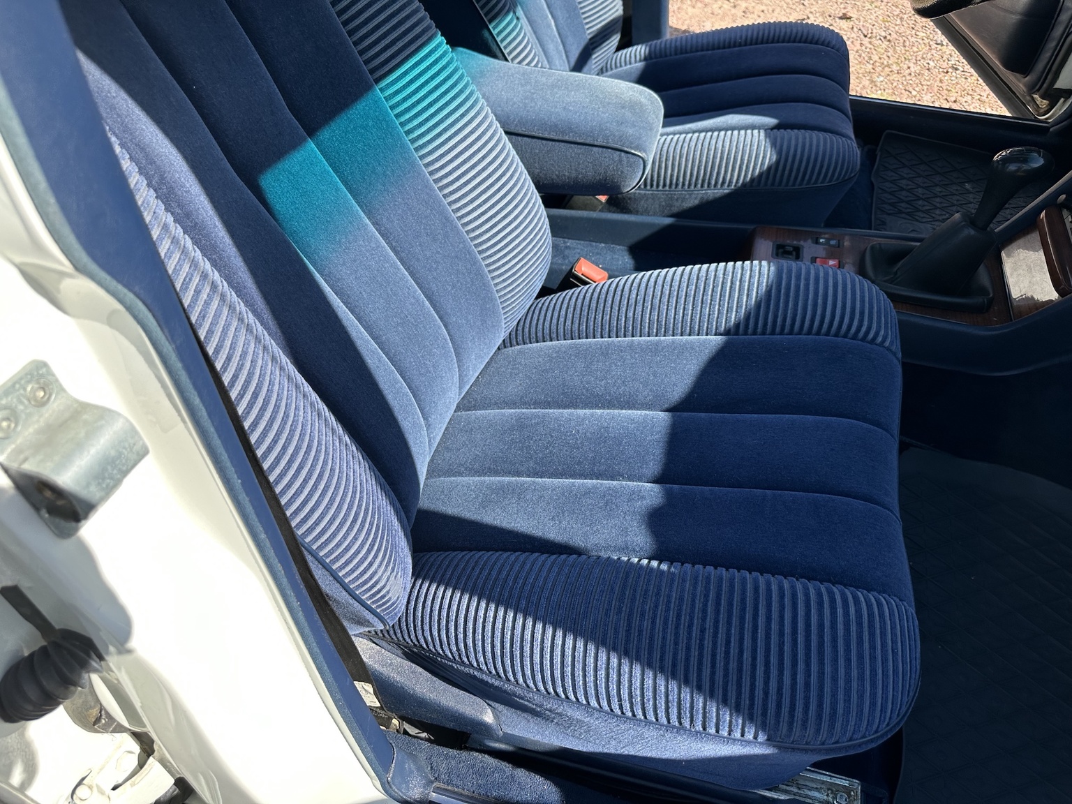 Interior image of 1985 Mercedes-Benz 200