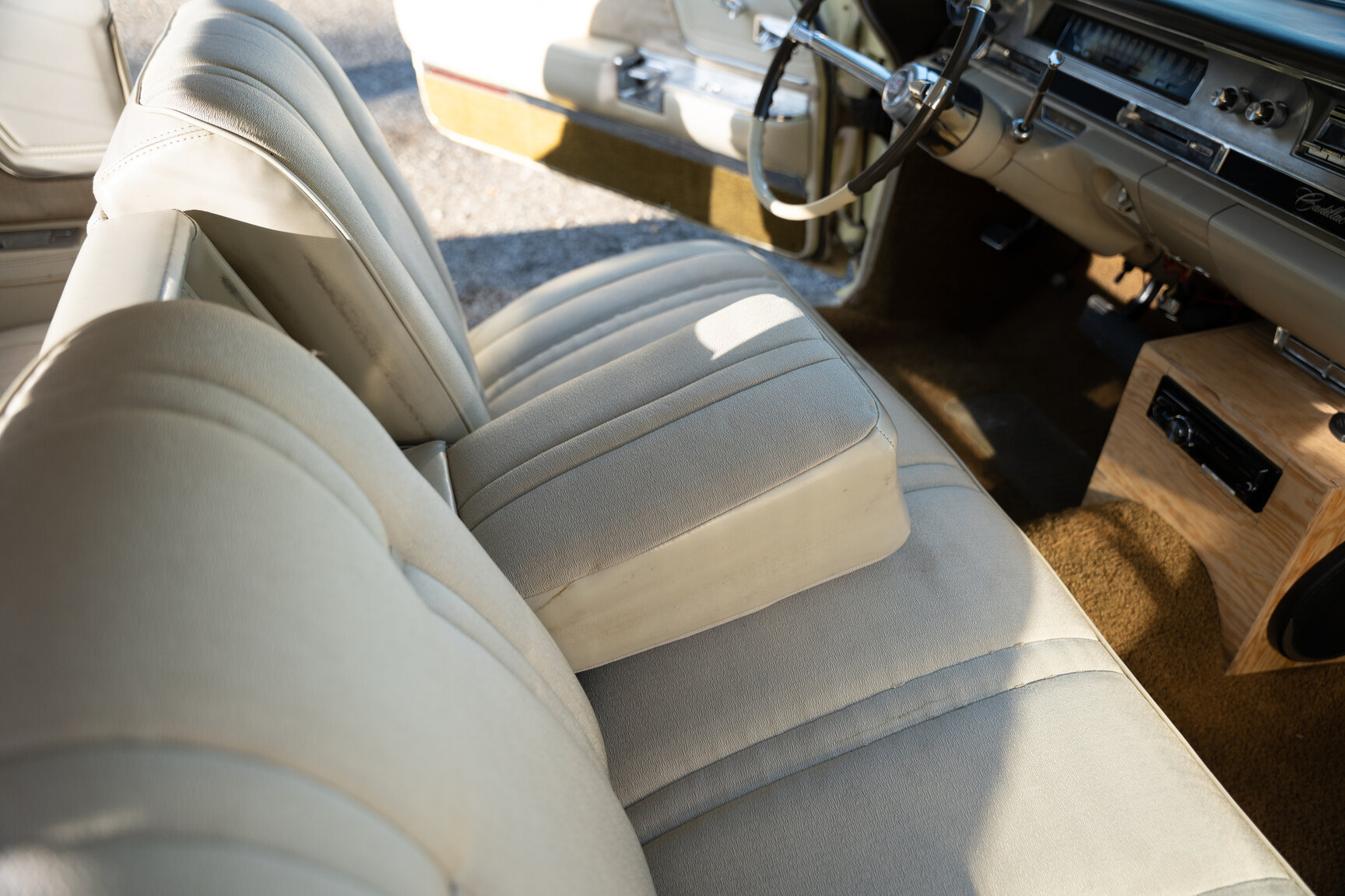 Interior image of 1962 Cadillac Coupé De Ville