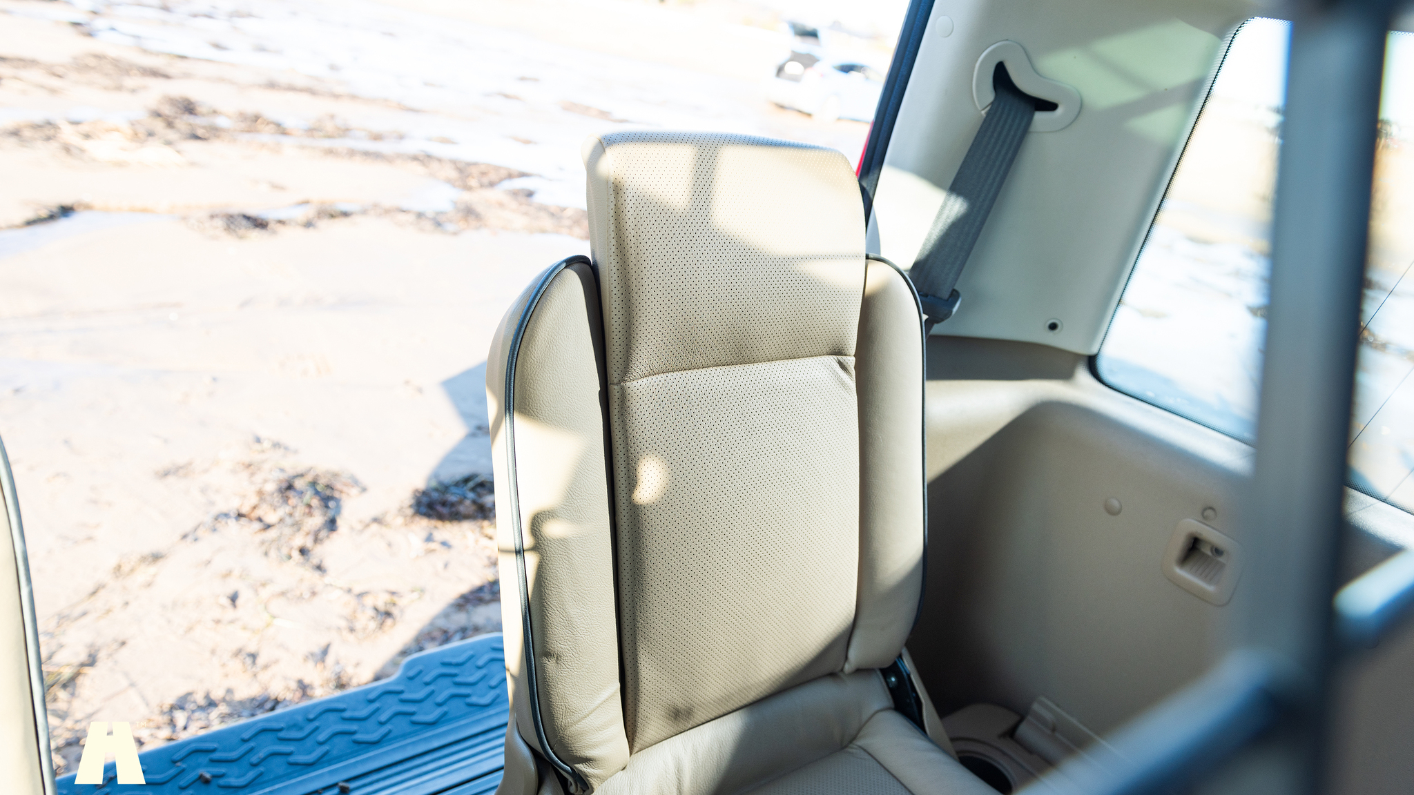 Interior image of 1999 Land Rover Discovery 2