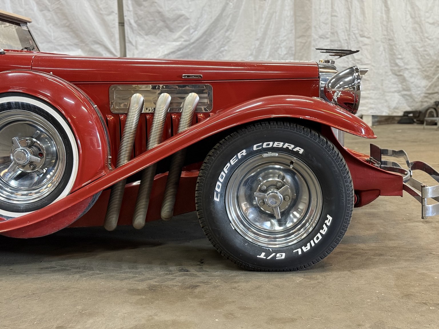 Exteriörbild på 1965 Duesenberg Roadster/StreetRod Replika 
