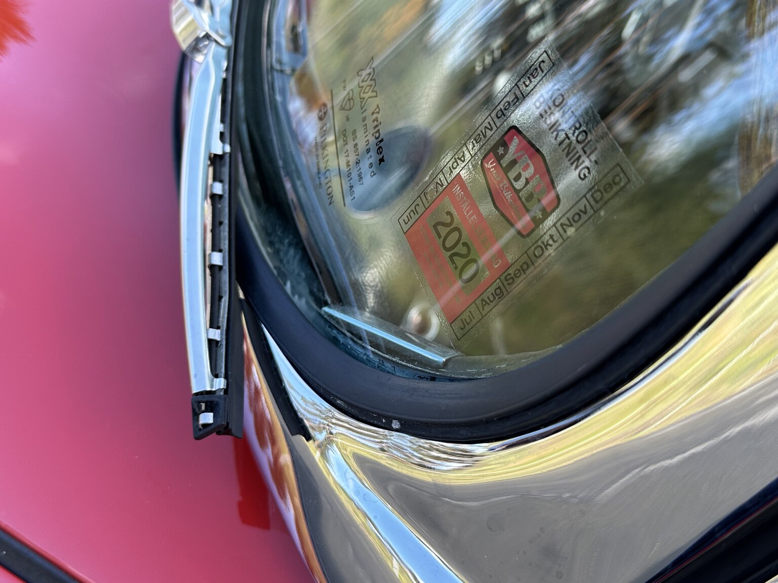 Exterior image of 1965 Jaguar E-Type Series 1 (55)