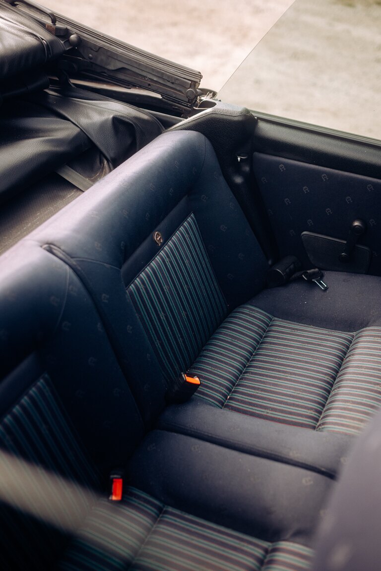 Innenraumfoto von 1991 VW Golf Cabriolet "Etienne Aigner Edition"