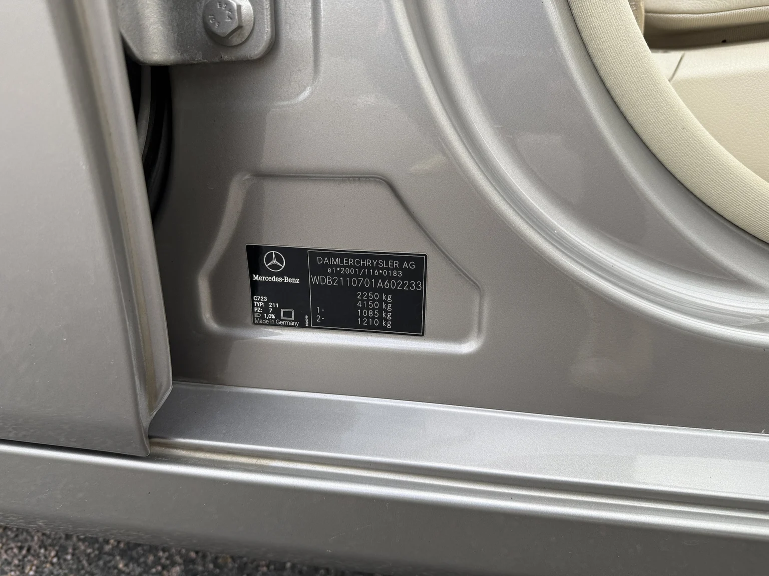 Interiörbild 2004 Mercedes-Benz E 500 7G-Tronic (39)