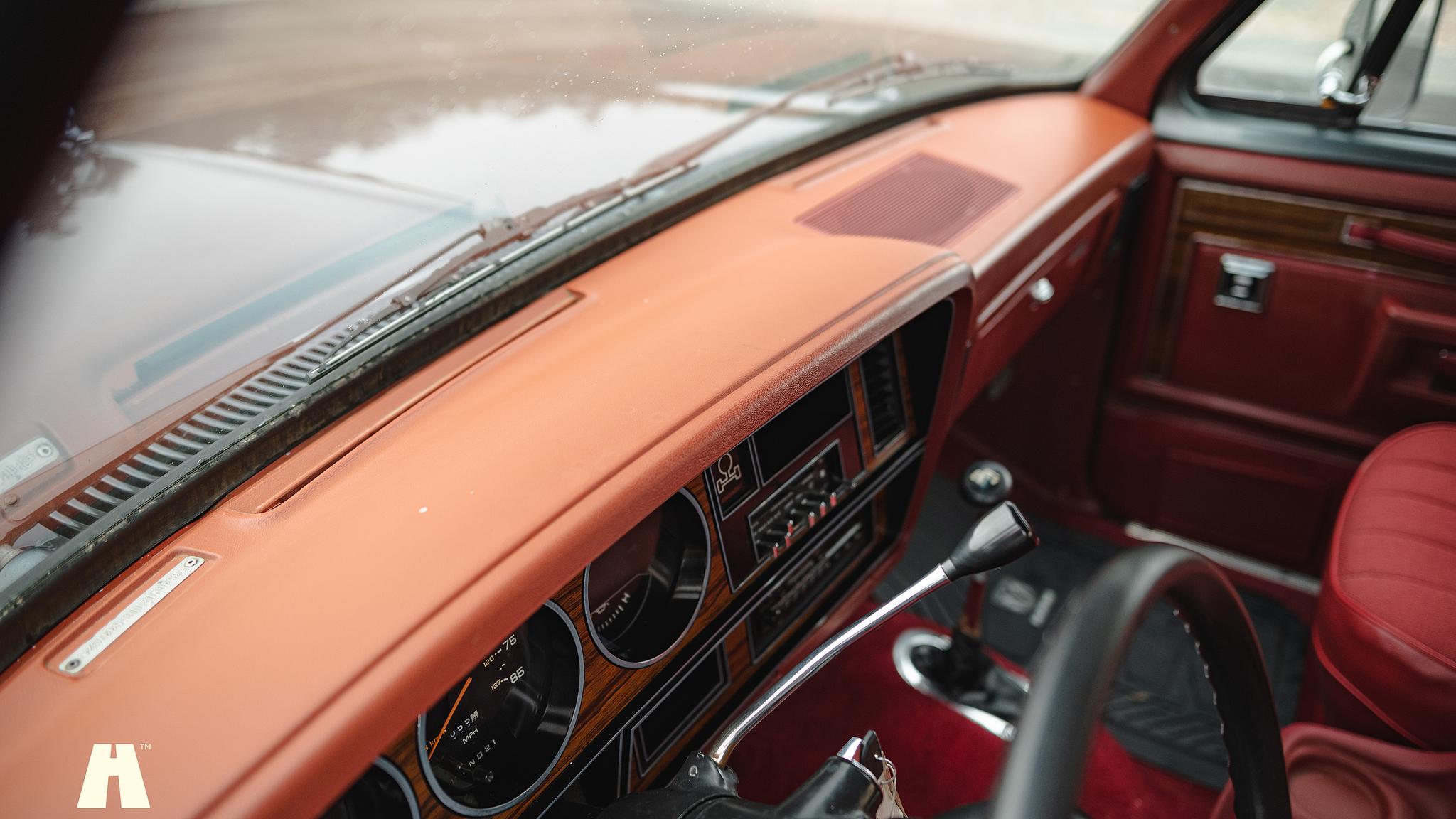 Interior image of 1986 Dodge Ramcharger