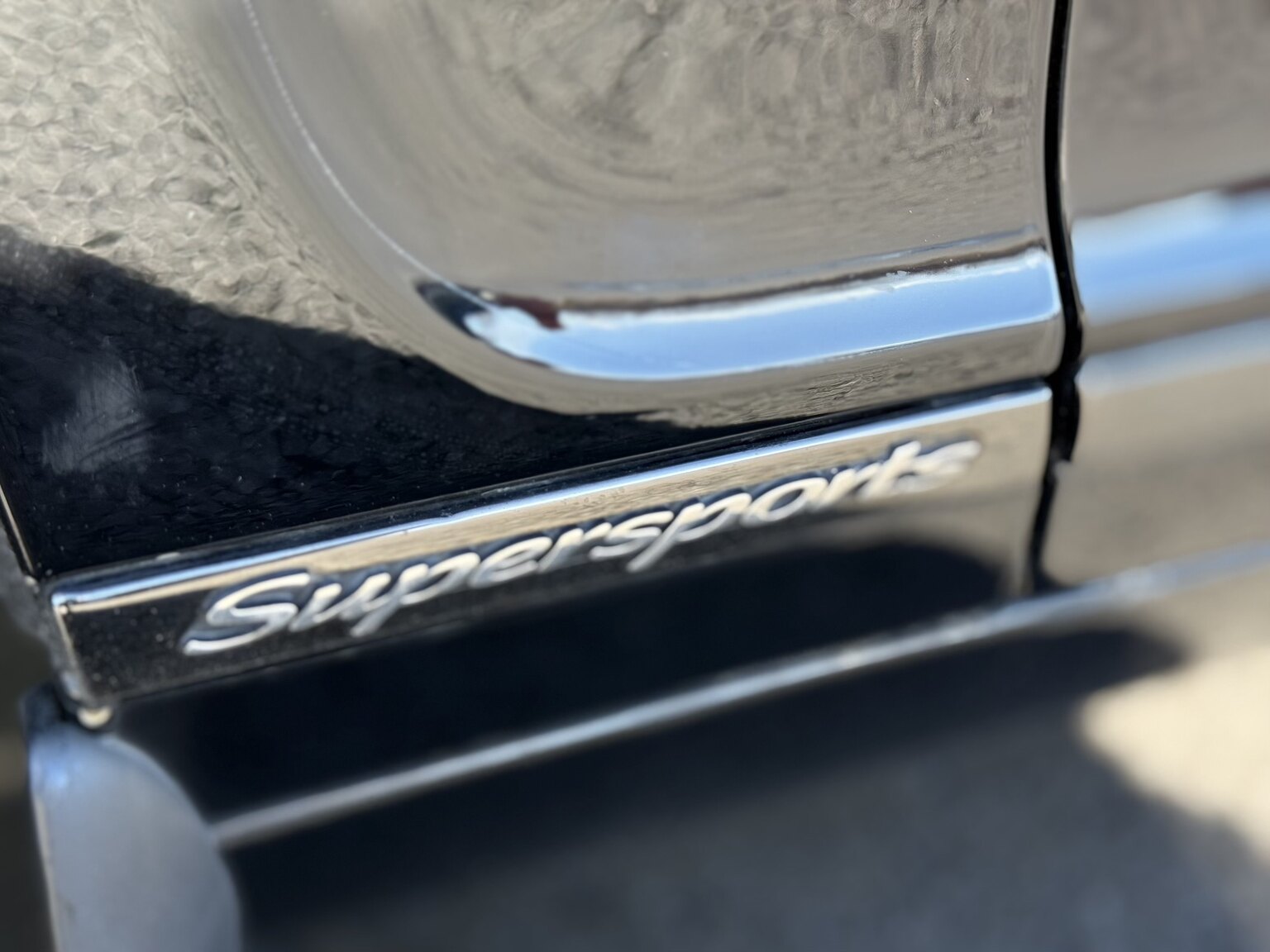 Exteriörbild på 2011 Bentley Continental Supersports