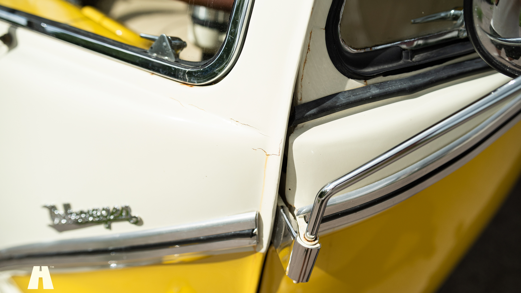 Exteriörbild på 1974 Volkswagen T1 Split Window  
