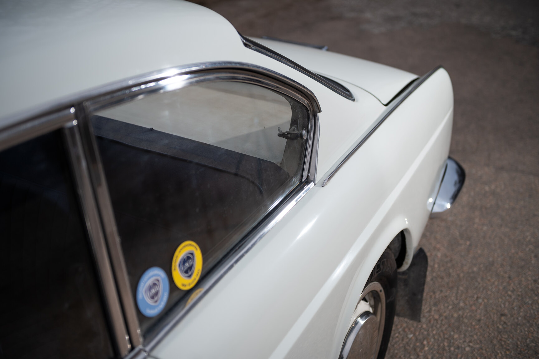 Exteriörbild på 1965 Lancia Flavia Coupé