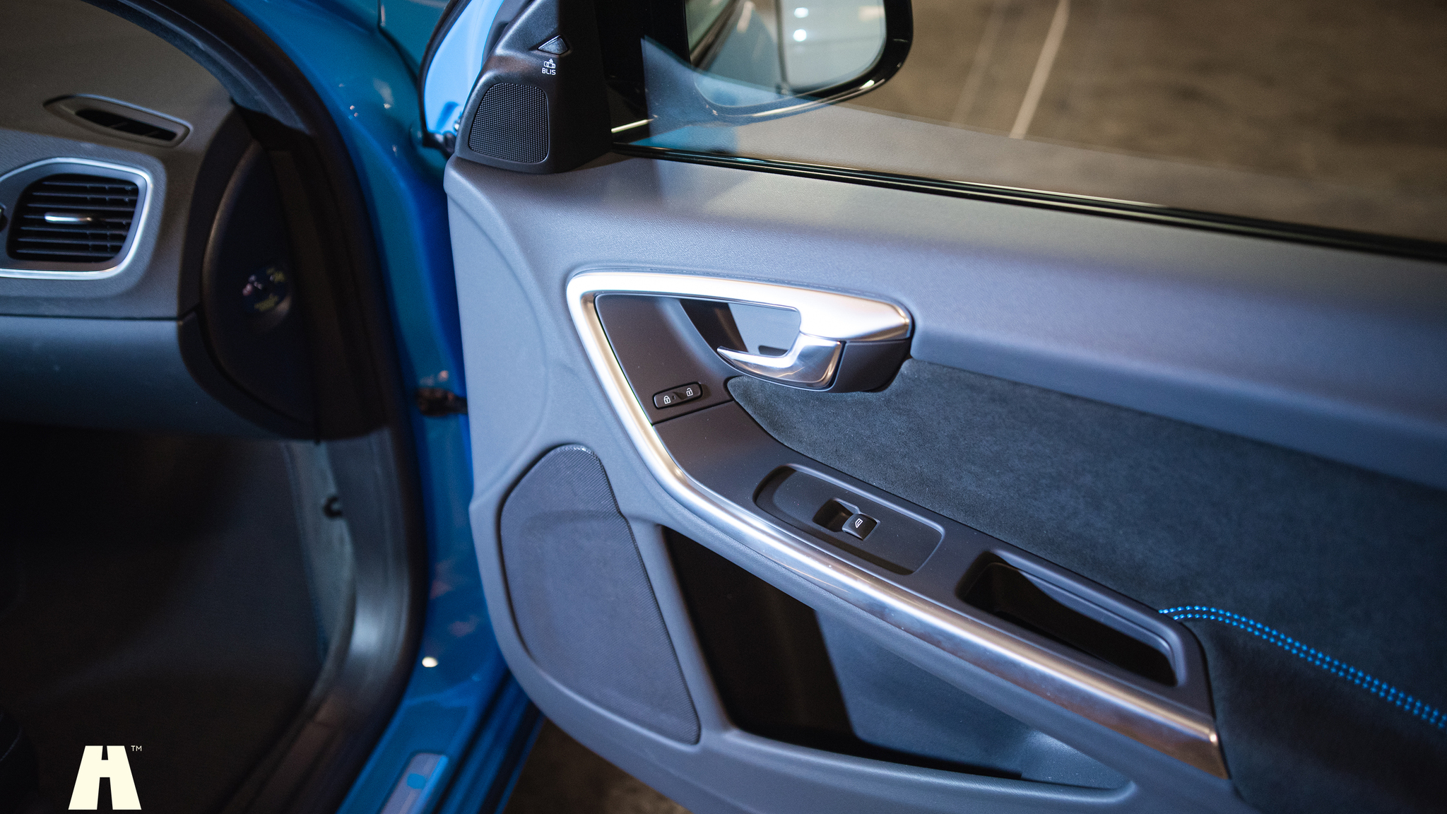 Interior image of 2017 Volvo V60 Polestar T6