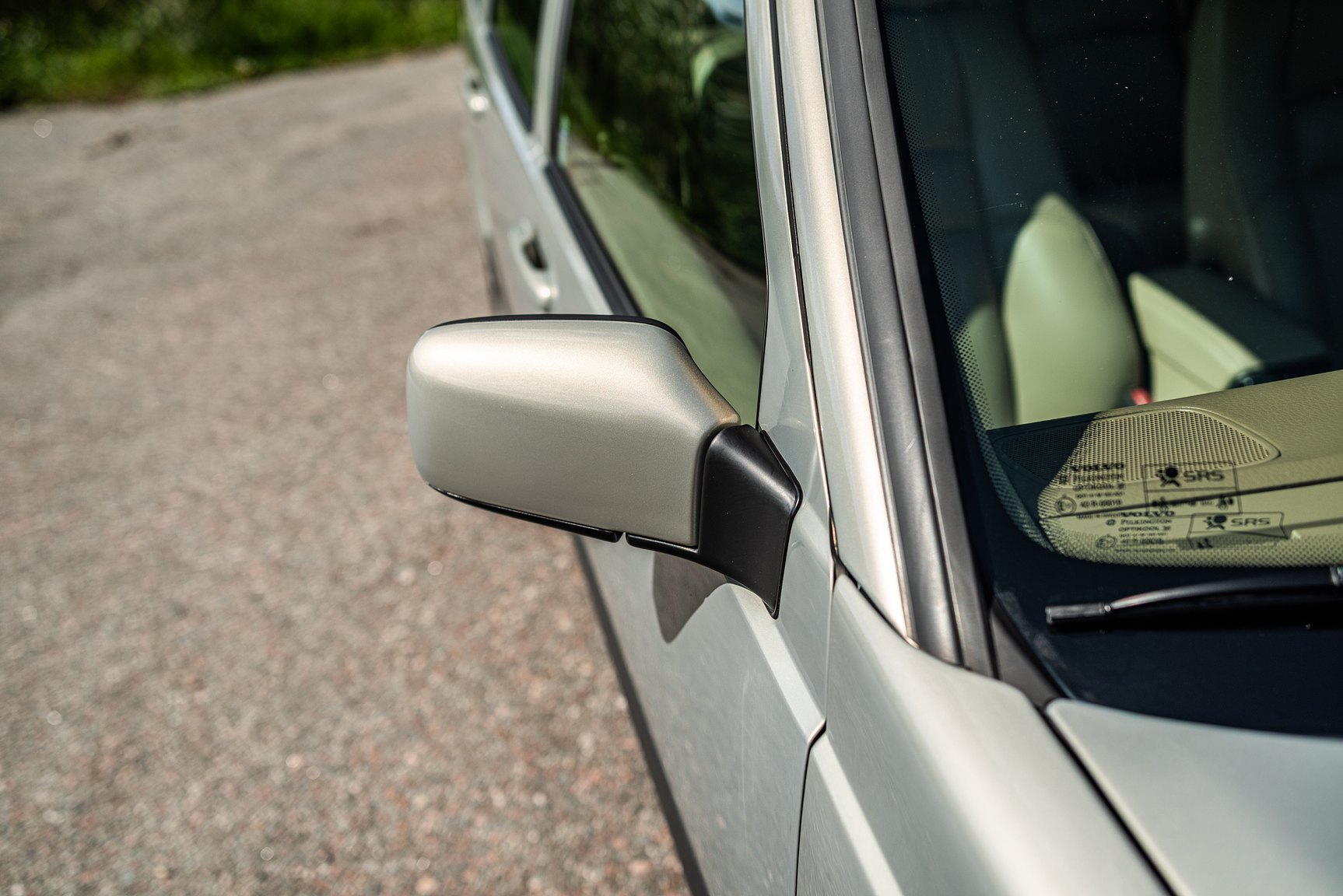 Exterior image of 2000 Volvo V70 XC 2.4 T AWD 