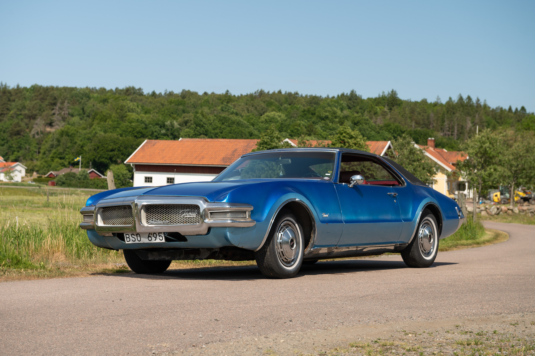 Exterior image of 1968 Oldsmobile Toronado (11)