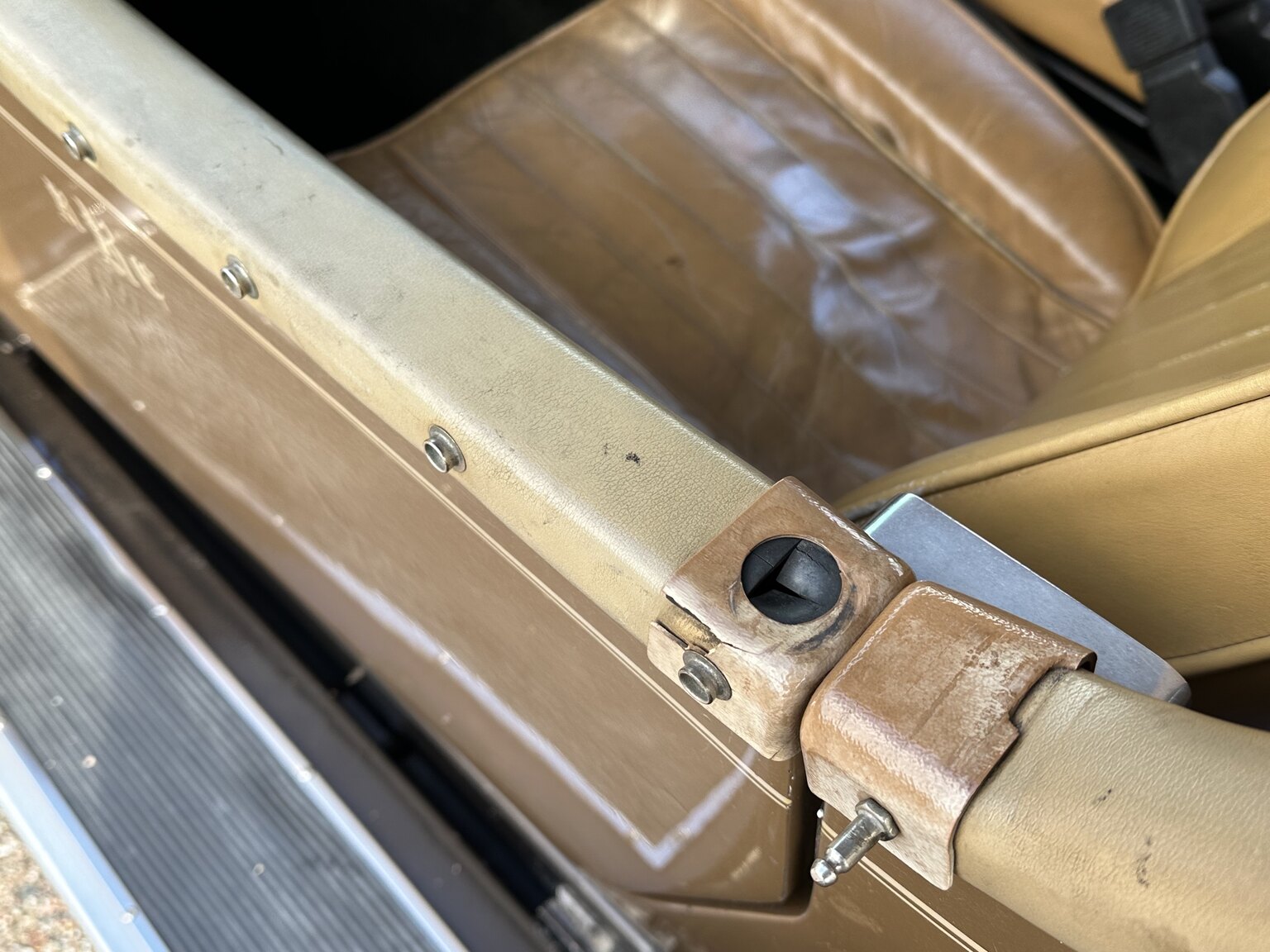 Aussenfoto 1975 Excalibur Phaeton series III  (49)