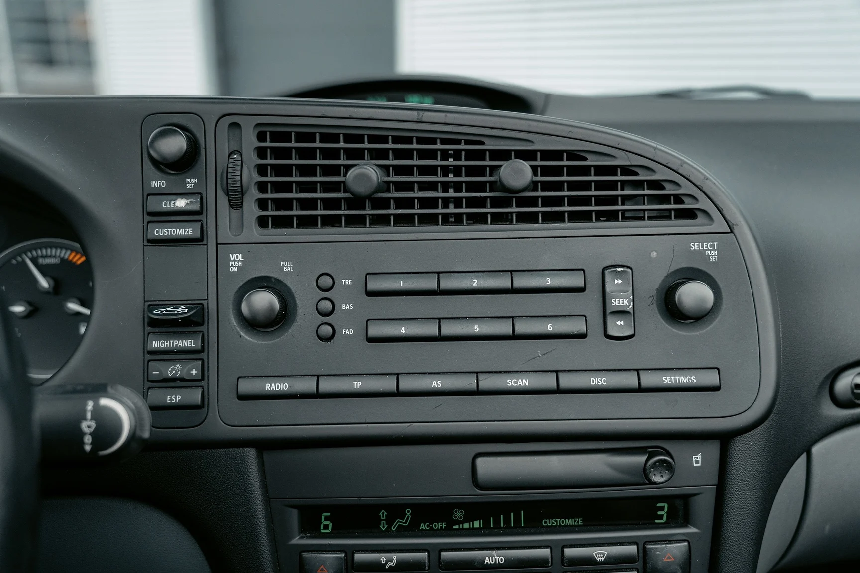 Interiörbild 2004 SAAB 9-3 Aero 2.0T Cabriolet (10)