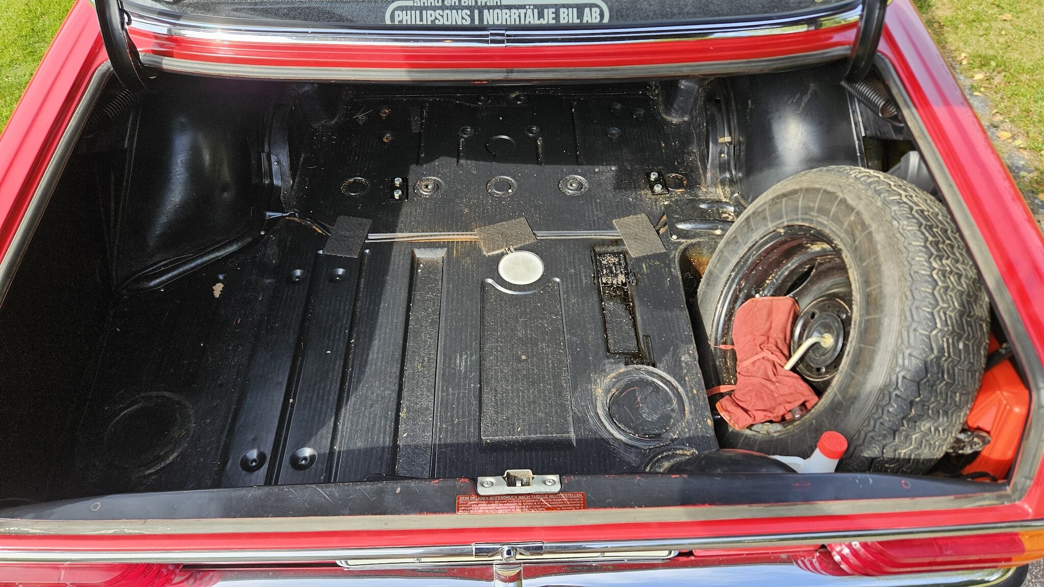 Innenraumfoto von 1975 Mercedes-Benz 200