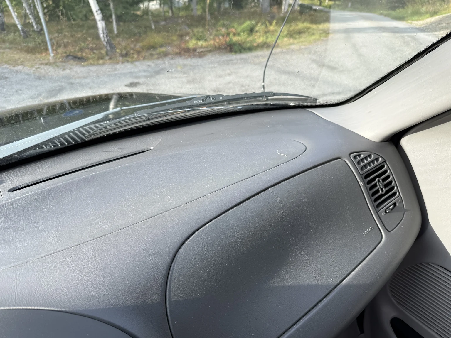 Innenraumfoto von 2002 Ford F-150 SVT Lightning (24)