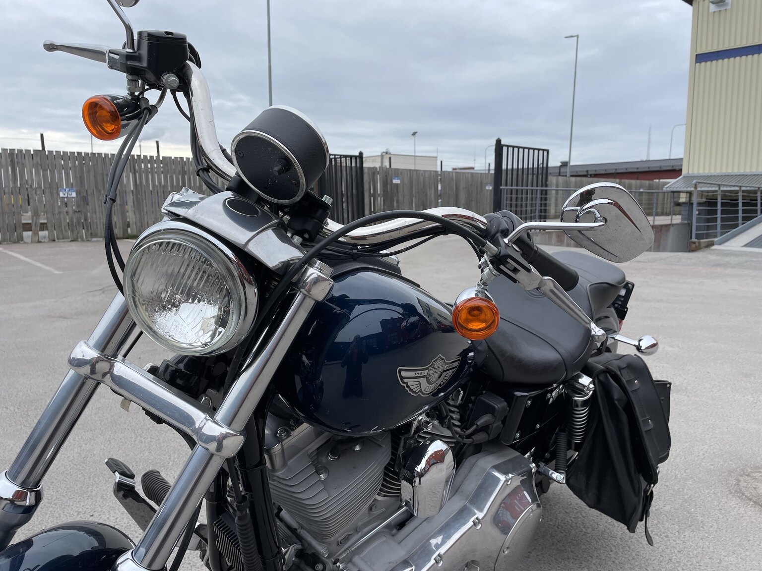 Exterior image of 2003 Harley-Davidson FXD Dyna Super Glide 1.4