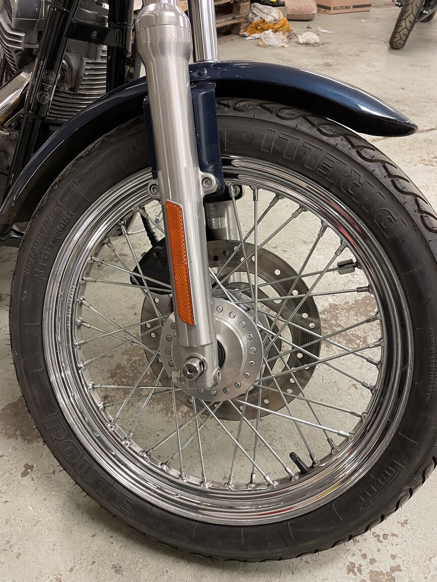 Exterior image of 2003 Harley-Davidson FXD Dyna Super Glide 1.4