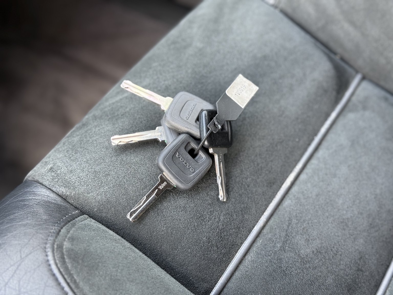 Image of 1996 Volvo 850 R "T-Röd" (1) miscellaneous