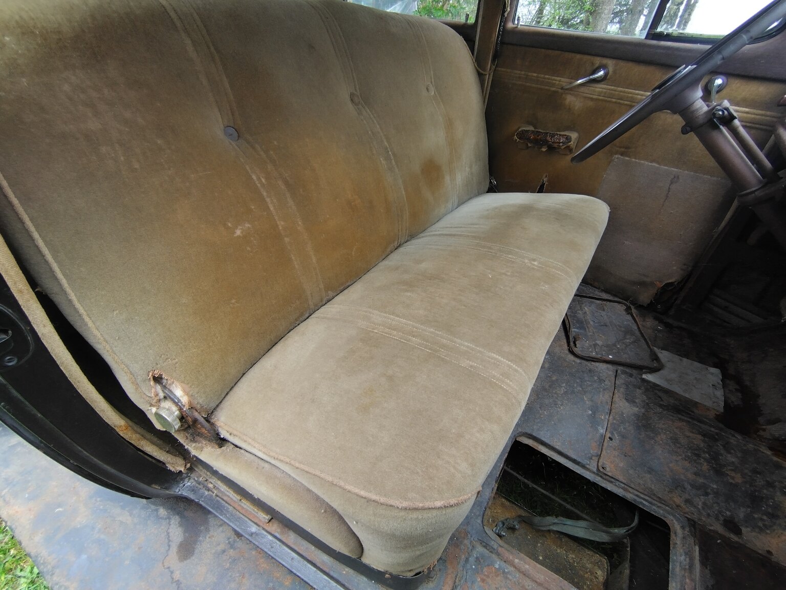 Interior image of 1939 Chevrolet Master De Luxe Sedan Sport