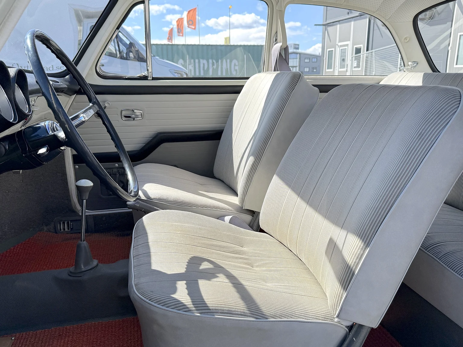 Innenraumfoto von 1965 Volkswagen 1500 Limousine 311 Notchback (42)