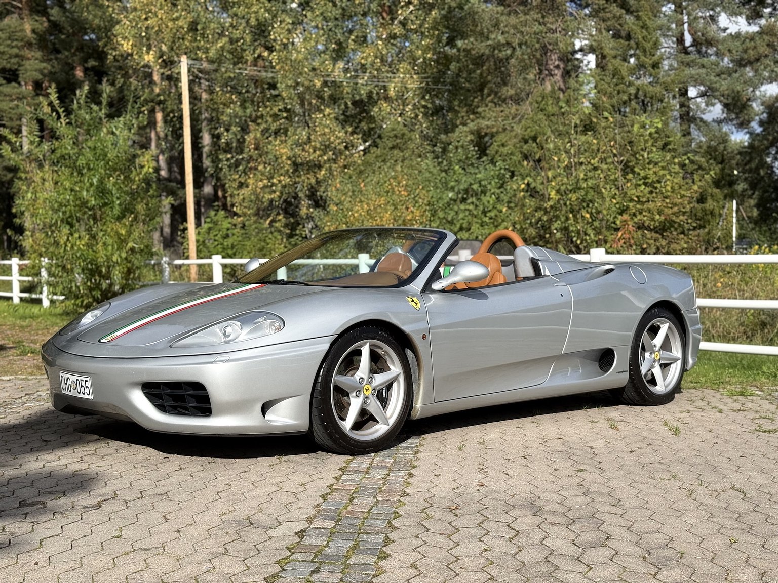 Exteriörbild på 2001 Ferrari 360 Spider