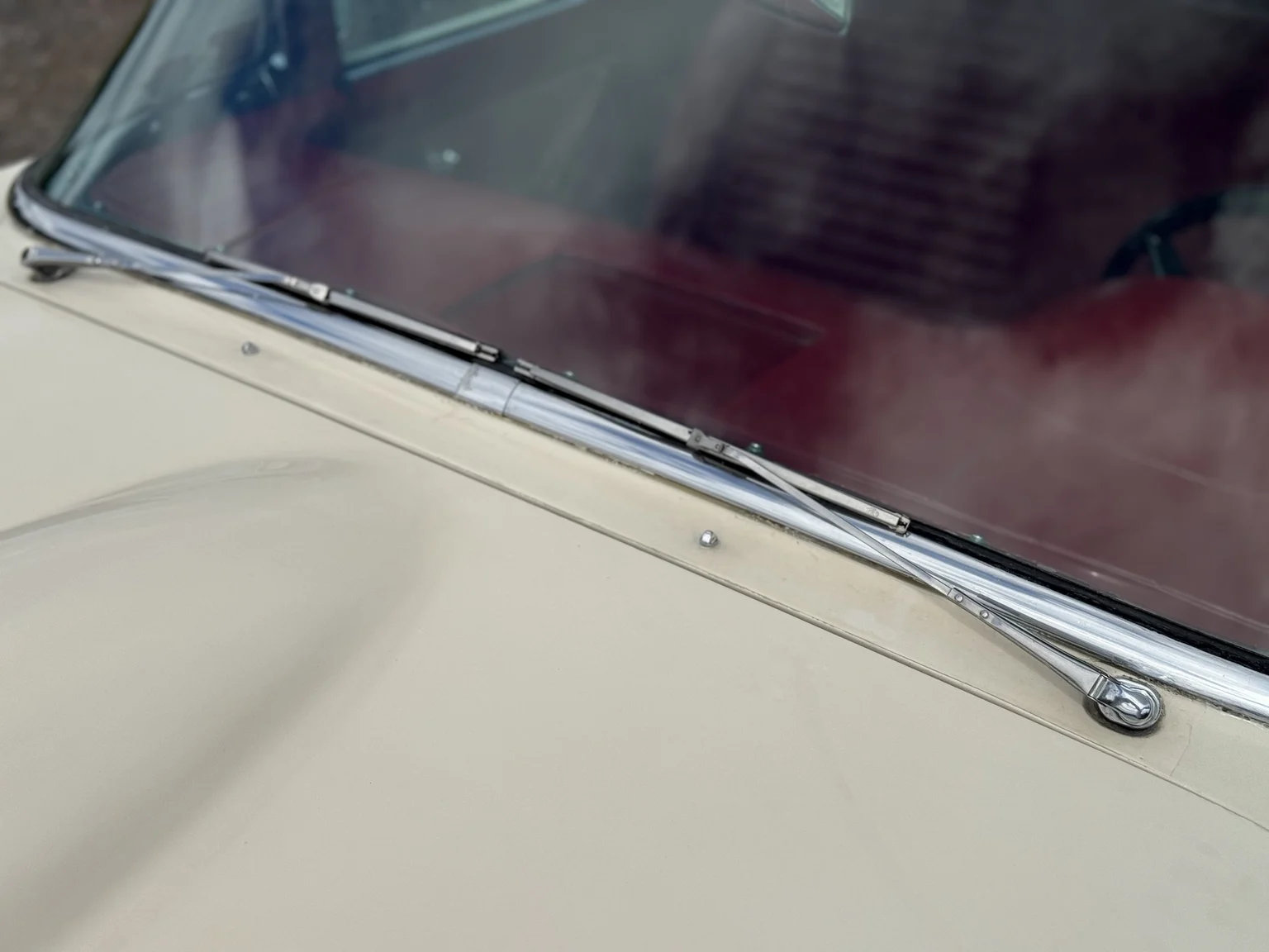 Exterior image of 1957 Ford Thunderbird (41)