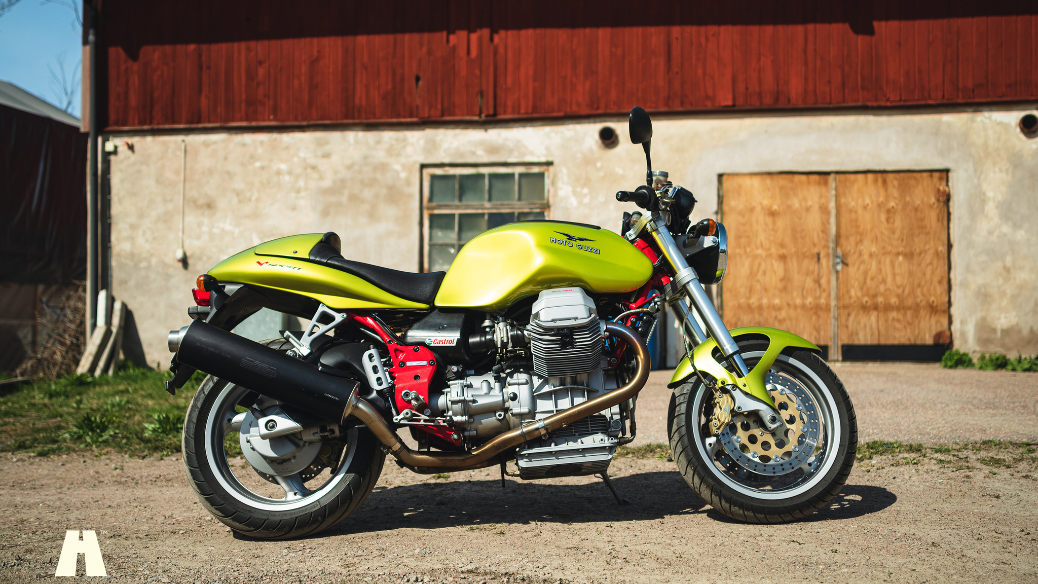 Exterior image of 2002 Moto Guzzi V11 Sport (6)