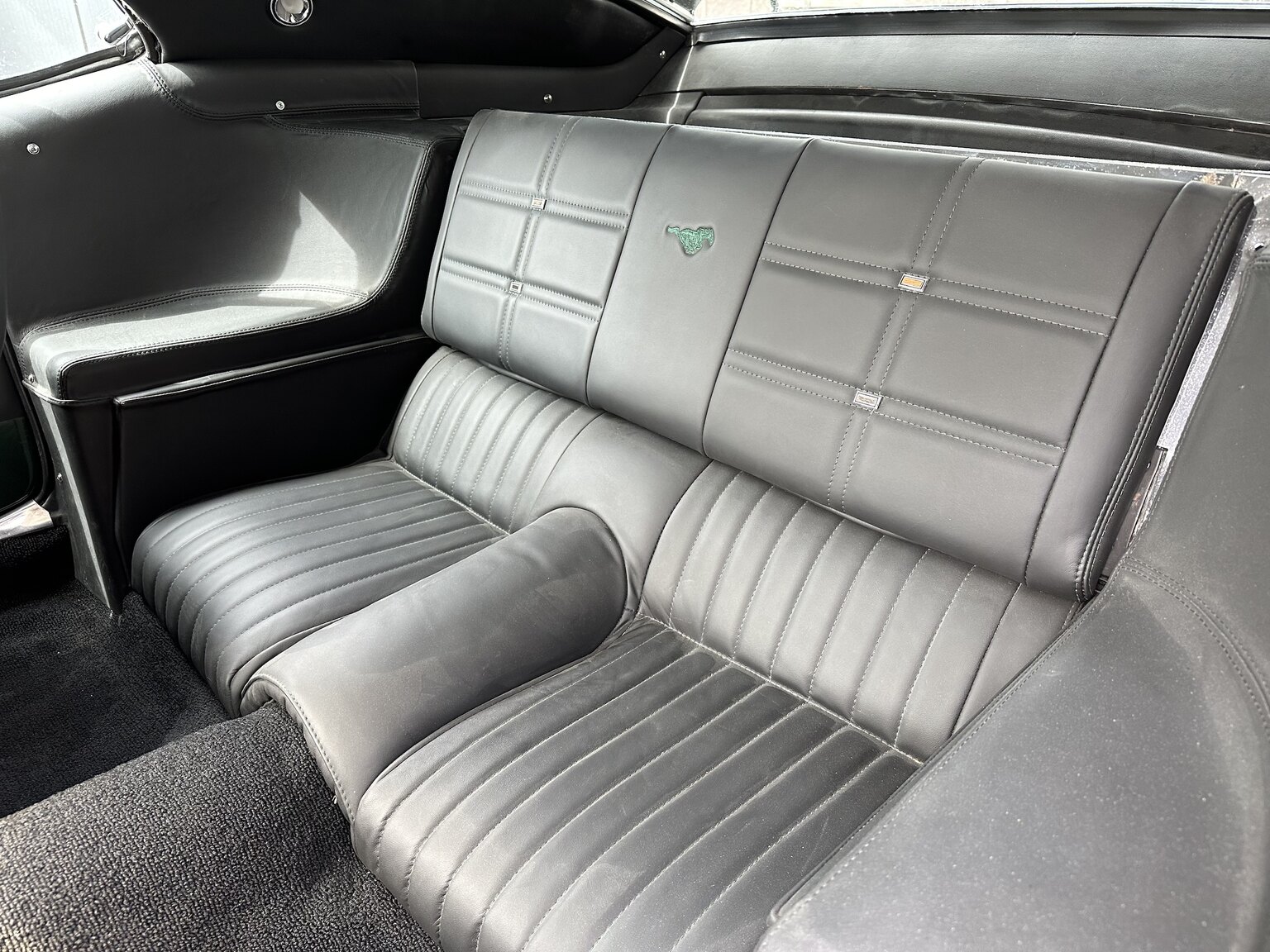 Interior image of 1970 Ford Mustang Fastback SportsRoof 5.0 (24)