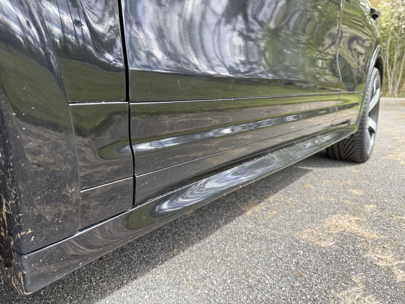 Exterior image of 2013 Porsche Cayenne GTS