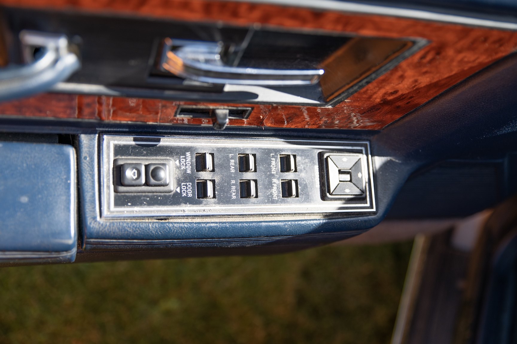 Innenraumfoto von 1985 Lincoln Continental 5.0 V8 EFI