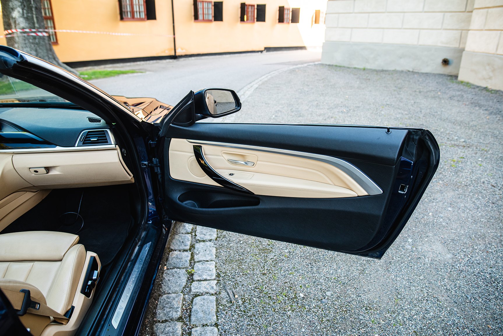 Interior image of 2018 BMW 430i xDrive Convertible