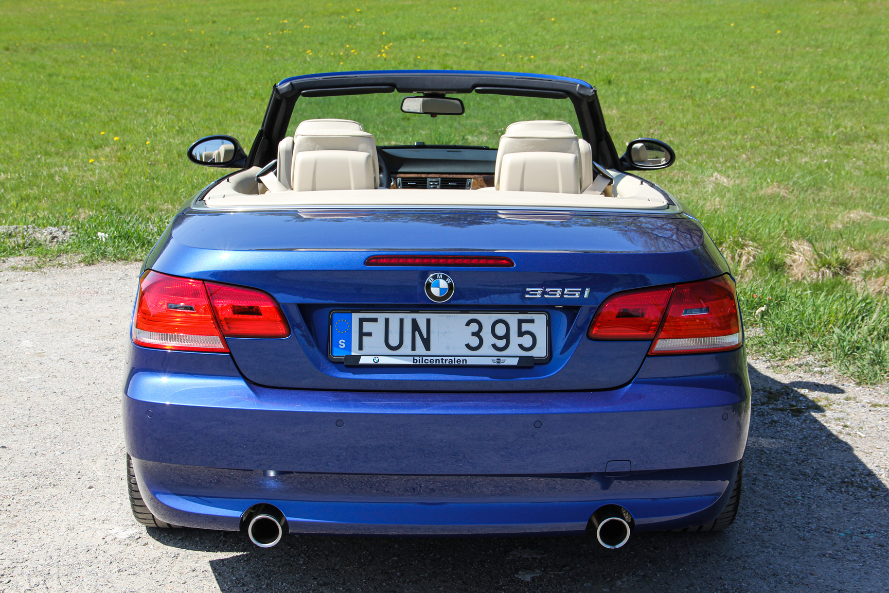 Exterior image of 2007 BMW 335i Cabriolet (5)