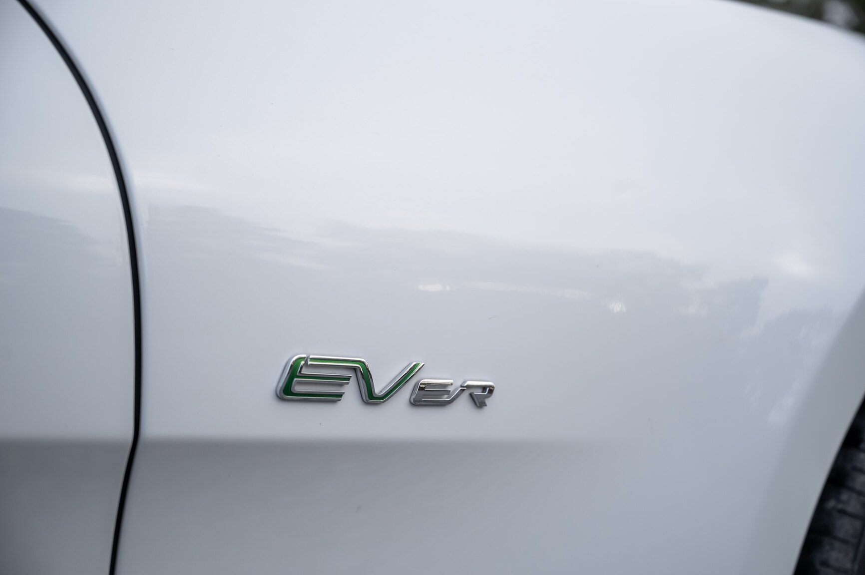 Exteriörbild på 2012 Fisker Karma ES