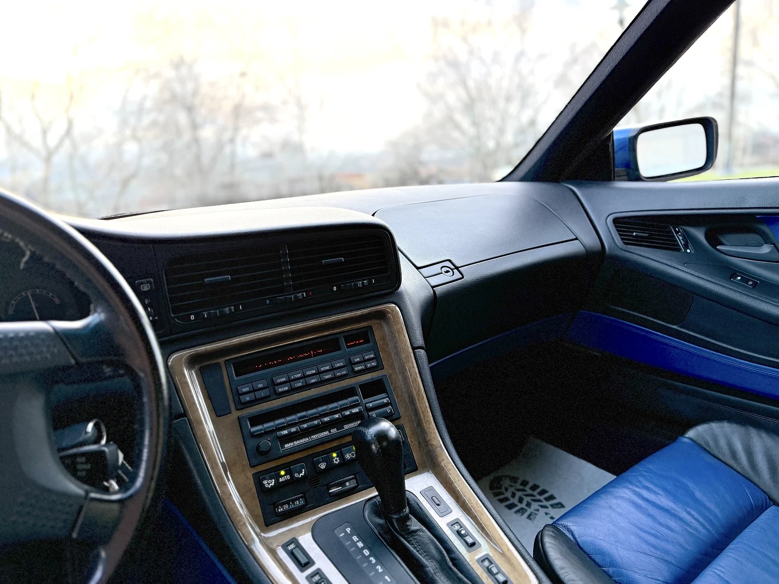 Interiörbild 1992 BMW 850iA - No Reserve (54)