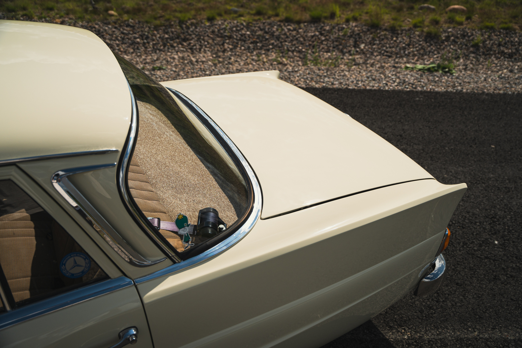 Aussenfoto 1966 Mercedes-Benz 200 D "Heckflosse"