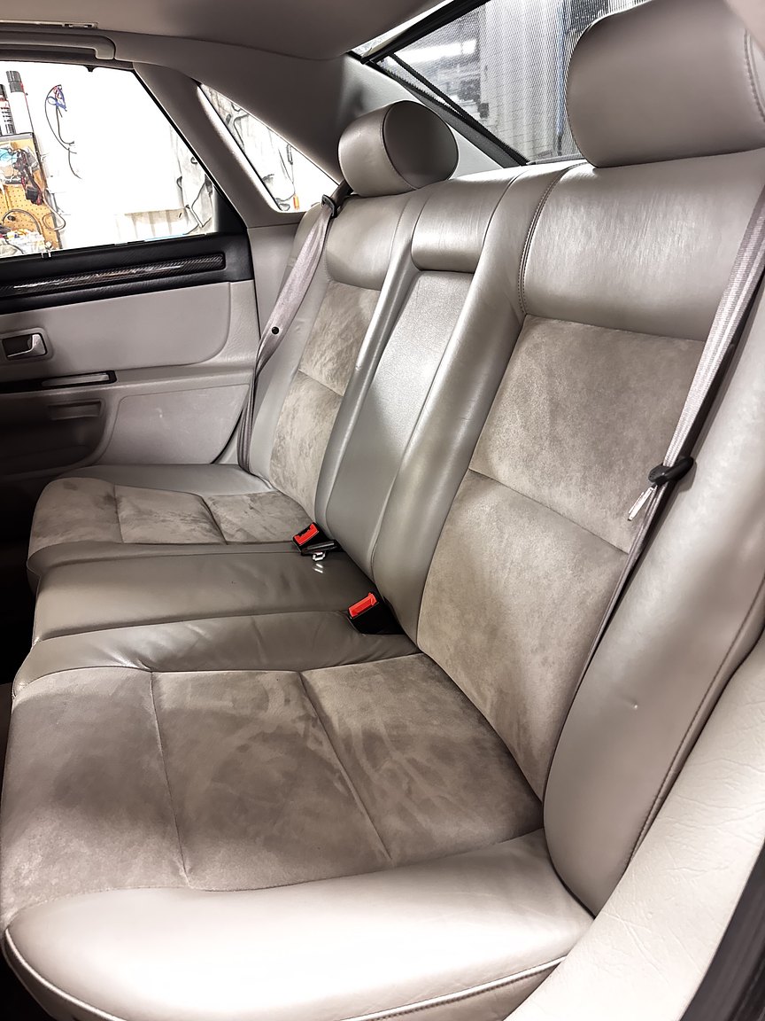 Innenraumfoto von 1999 Audi S8 4.2 Quattro