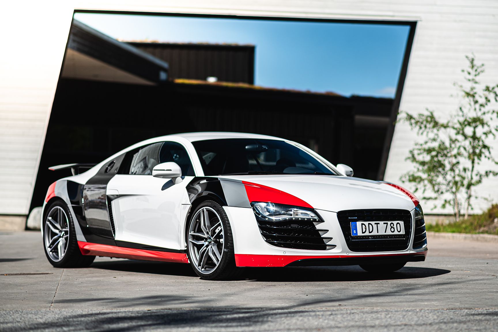Exterior image of 2008 Audi R8 4.2 V8 Turbo Manuell