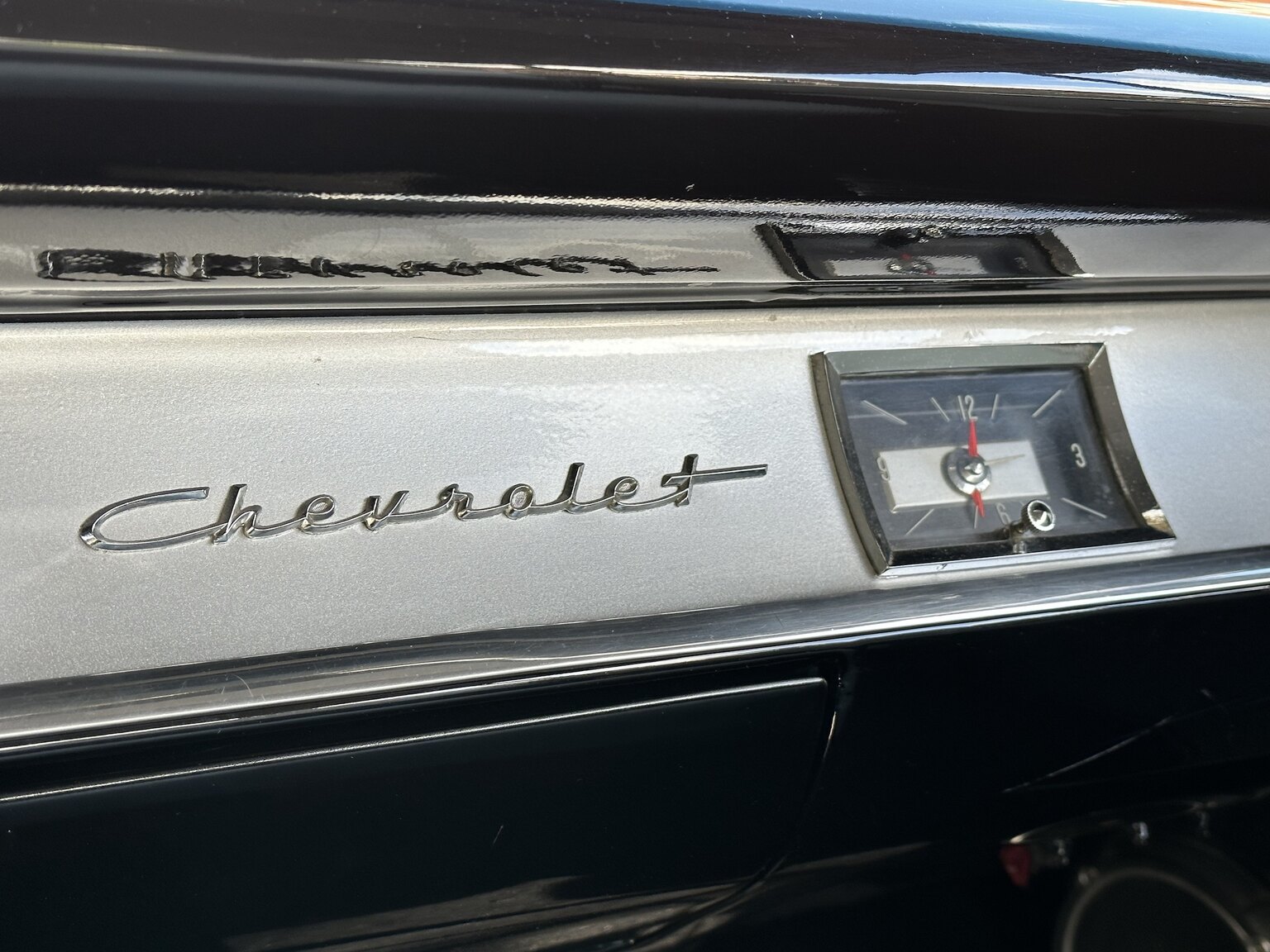 Innenraumfoto von 1957 Chevrolet Two-Ten Restomod (13)