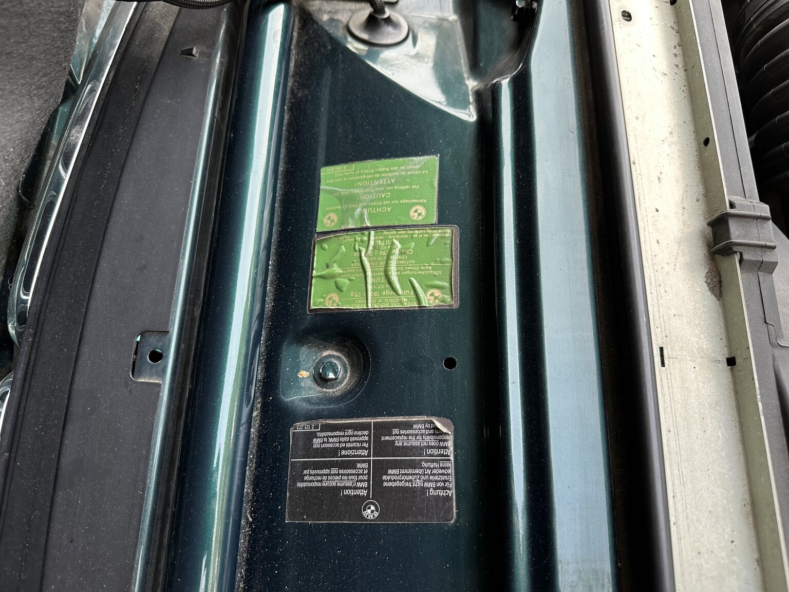 1992 BMW 740iA, Mekanik