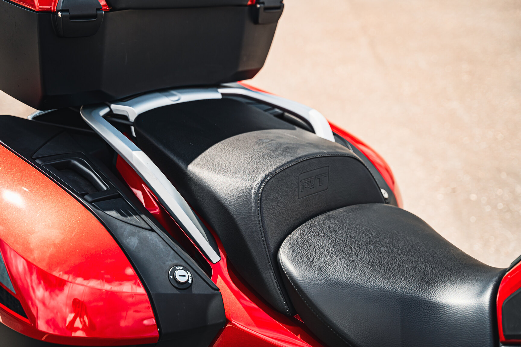 Exteriörbild på 2018 BMW R 1200 RT