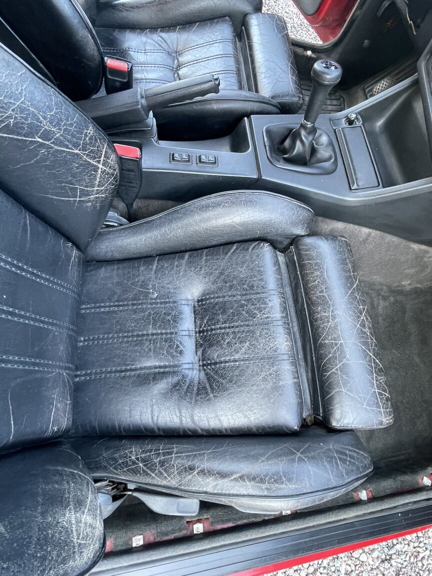 Innenraumfoto von 1987 BMW 320i